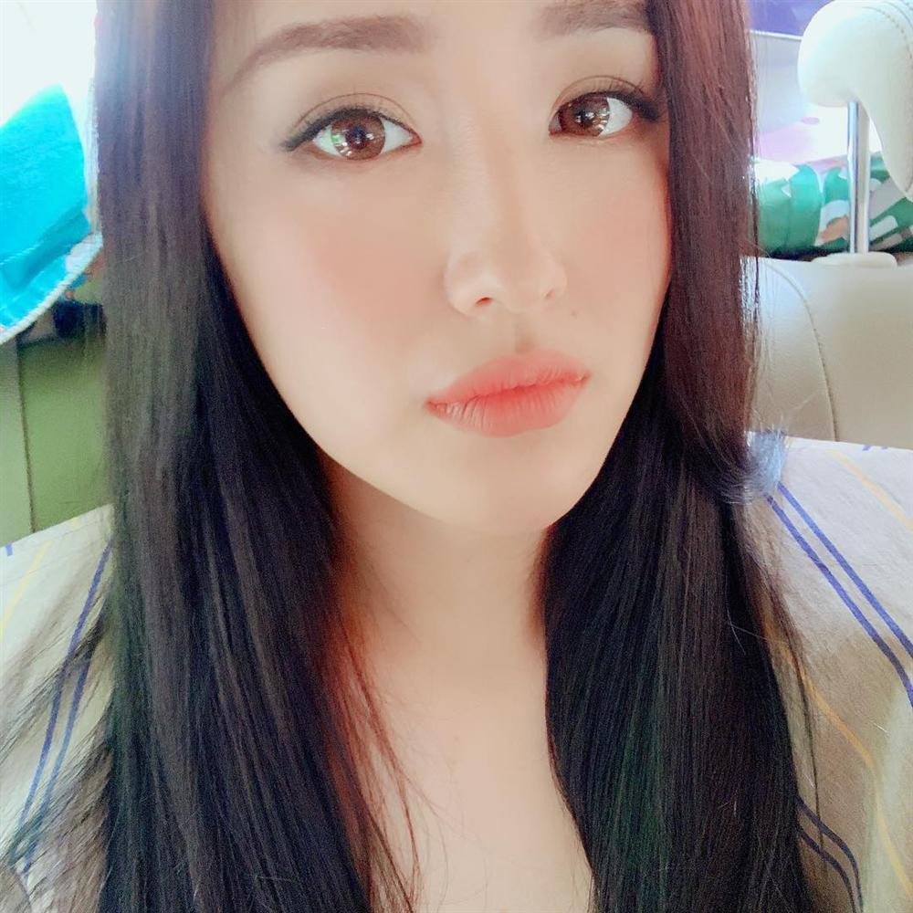 An ngon mieng xong Mai Phuong Thuy lai au sau vi can nang-Hinh-2