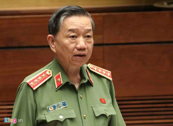 Vi sao bo sung vu Nhat Cuong vao dien Trung uong theo doi?