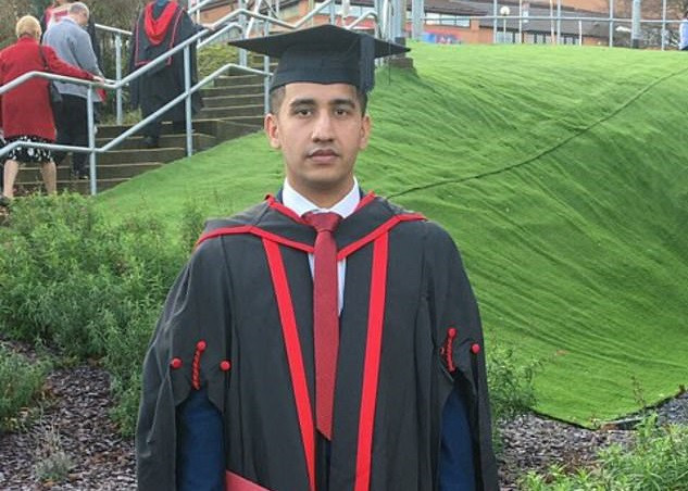 Truong dai hoc bi sinh vien kien vi ra truong khong xin duoc viec