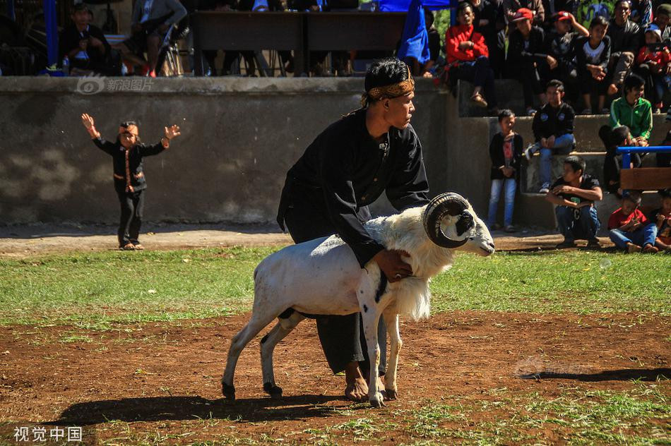 Kich tinh cuu Priangan lan xa, dau nhau chi mang-Hinh-2