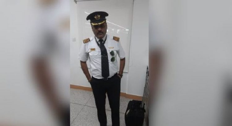 Muon len may bay nhanh, nguoi dan ong lam chuyen khong ngo