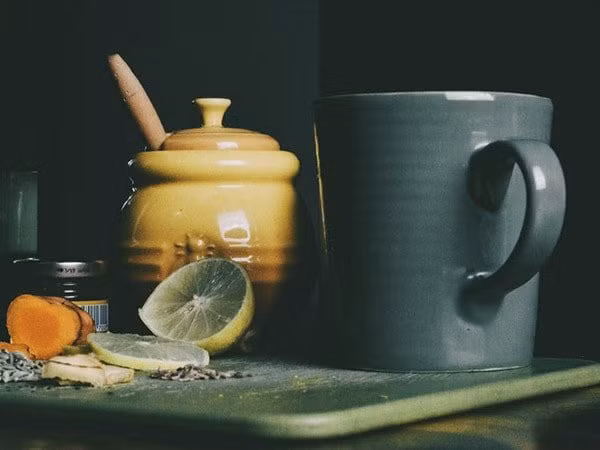 Giấm vừa tăng hương vị cho món ăn và có lợi cho trái tim. Ảnh: Boldsky.