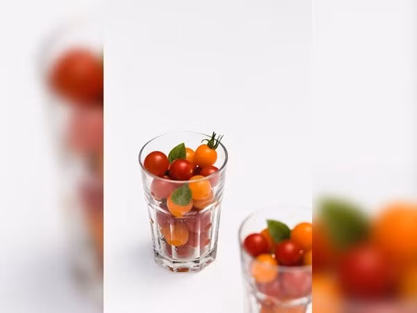 Cà chua giàu vitamin C giúp tăng cường miễn dịch và chất dinh có lợi cho làn da và mạch máu. Ảnh: Boldsky.