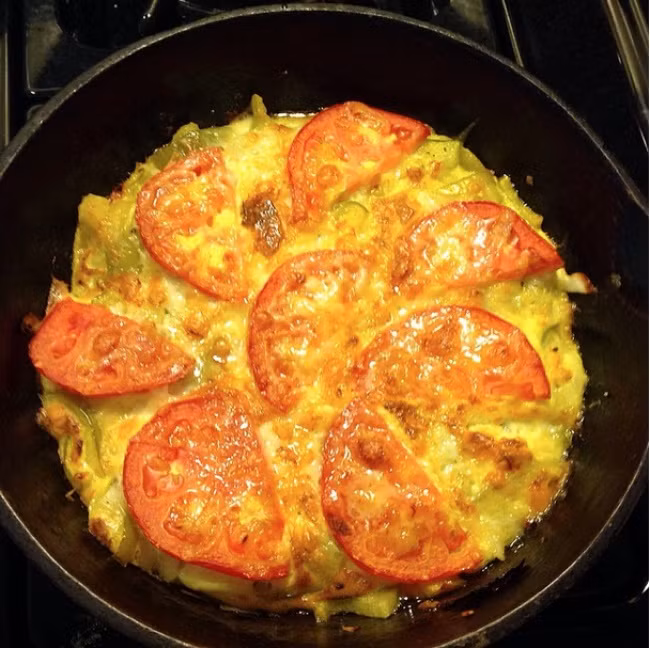 Trứng chiên rau: Đây không chỉ là một bữa sáng lành mạnh mà còn là thực đơn có thể giúp bạn giảm cân hiệu quả nếu ăn thường xuyên. Ảnh: Instagram.