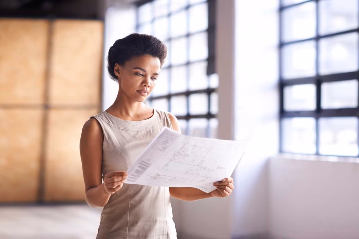 Ngồi ít: Các nhà nghiên cứu Úc cho biết phụ nữ trung niên ngồi trên 7 giờ trong ngày có khả năng có dấu hiệu chán nản hơn 47% so với những người ngồi dưới bốn tiếng đồng hồ. Những người không tham gia vào hoạt động thể chất có nguy cơ trầm cảm cao hơn 26% so với những người chăm thể dục. Ảnh: Istock.