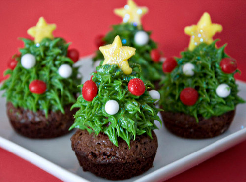 Nhìn chiếc bánh Giáng sinh đẹp mắt như vậy, bạn có nỡ ăn không? Ảnh: BP.