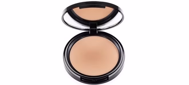 Phấn Bobbi Brown – Bronzing Powder (42USD, khoảng 995.000 đồng).