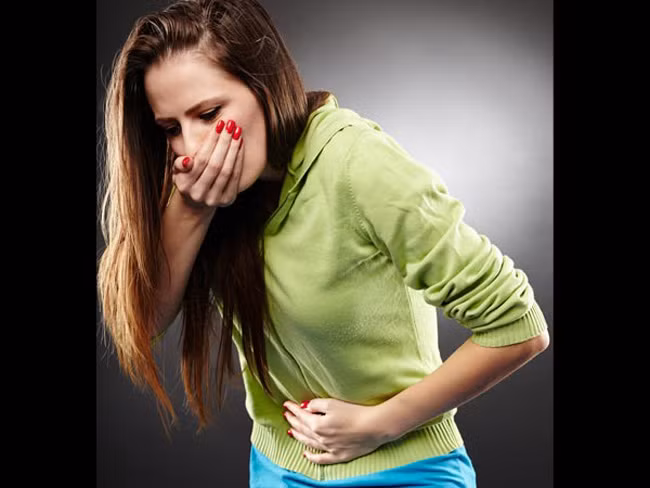 8. Chữa viêm loét dạ dày: do chứa hàm lượng vitamin C và lượng nước cao nên loại quả này có tác dụng vô cùng hiệu quả trong điều trị bệnh viêm loét dạ dày.