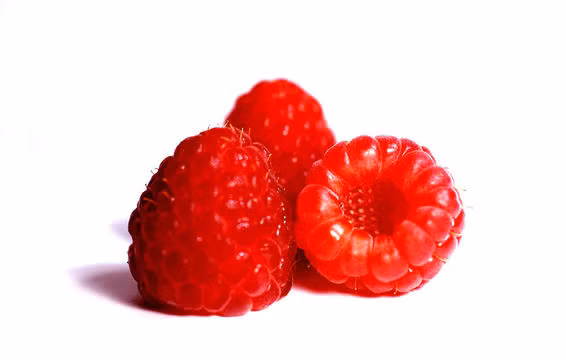 Quả mâm xôi: Các vấn đề của ruột và hệ tiêu hóa có liên quan đến các loại bệnh viêm khớp, tự miễn xảy ra ở phụ nữ trung niên. Bổ sung đầy đủ chất xơ trong chế độ ăn là vô cùng quan trọng. Mâm xôi chứa hàm lượng chất xơ hàng đầu trong các loại quả. Ảnh: Prevention.