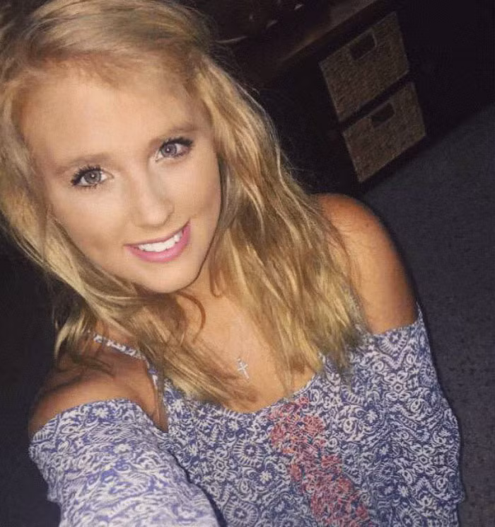 Bailey chụp lúc sinh nhật 21 tuổi gần đây. Ảnh: Twitter.