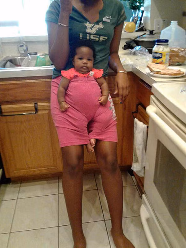 Quần của mẹ thật tiện lợi. Ảnh: Internet.