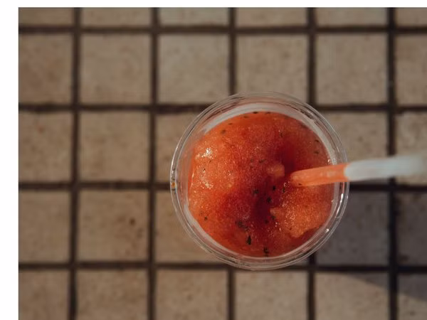  Thức uống tăng cường sức khỏe “chuyện ấy” này chứa nhiều axit amin gọi là L-citrulline, có khả năng củng cố khả năng “yêu”. Ảnh: Boldsky.