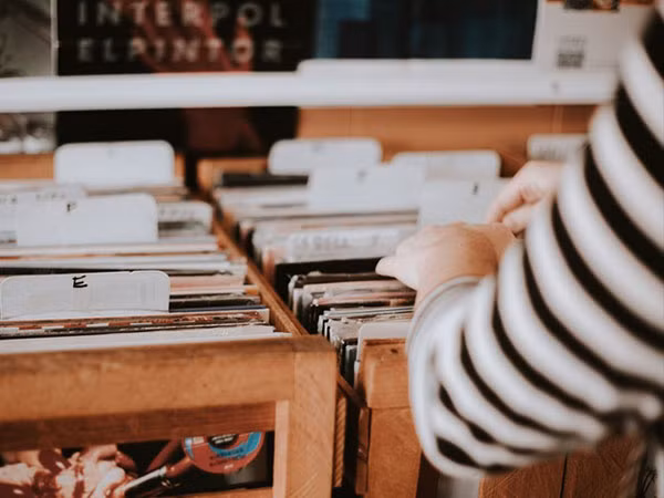 Hãy đặt công việc của bạn lên hàng đầu để hoàn thành nó đúng giờ. Bằng cách này, bạn sẽ không bị áp lực hoàn thành mọi việc gấp gáp. Ảnh: Boldsky.