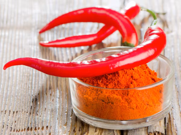 13. Ớt Cayenne: Capsaicin là một thành phần có trong ớt cayenne và nó làm giảm đau bằng cách làm tê dây thần kinh giác quan. Ảnh: Boldsky.