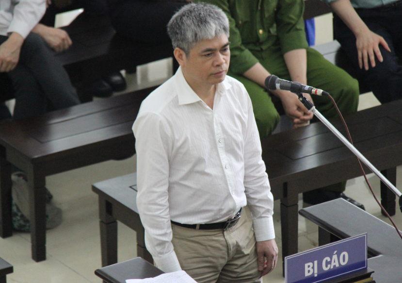 Tại bản án phúc thẩm vụ án xảy ra tại OceanBank được tuyên ngày 4/5/2018, cựu Tổng Giám đốc Ngân hàng Thương mại cổ phần Đại Dương (OceanBank) Nguyễn Xuân Sơn bị tuyên án tử hình về 3 tội danh: "Cố ý làm trái quy định của Nhà nước về quản lý kinh tế gây hậu quả nghiêm trọng", "Lạm dụng chức vụ, quyền hạn chiếm đoạt tài sản" và "Tham ô tài sản". (Ảnh: Zing.vn)