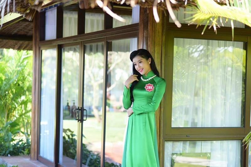 Người đẹp giành danh hiệu á hậu 1 cuộc thi Hoa hậu Việt Nam 2014. Ảnh: FBNV.