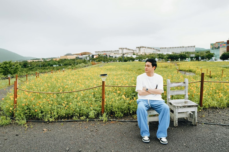 Quang Vinh khám phá đảo Jeju (Hàn Quốc).