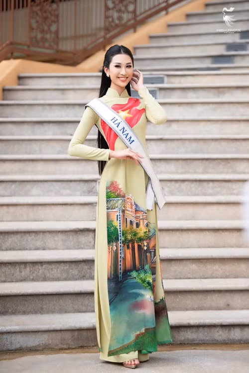 Phạm Anh Thư hiện có thành tích top 5 Người đẹp biển ở Miss Universe Vietnam 2023.