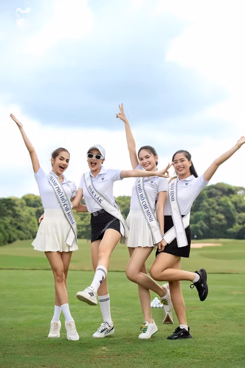 Vào ngày 27 và 28/9, 18 thí sinh Miss Universe Vietnam 2023 tổng duyệt cho chung kết diễn ra ngày 29/9.