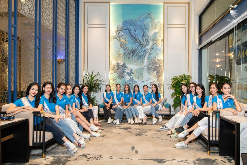 Người đẹp đăng quang Miss Universe Vietnam 2023 sẽ đại diện Việt Nam ở Miss Universe 2023 - Hoa hậu Hoàn vũ Thế giới 2023. Đáng chú ý, thí sinh được yêu thích nhất trong khuôn khổ cuộc thi Miss Universe Vietnam 2023 sẽ được vào Top 5+1 và sẽ có cơ hội tham gia một cuộc thi quốc tế quan trọng.