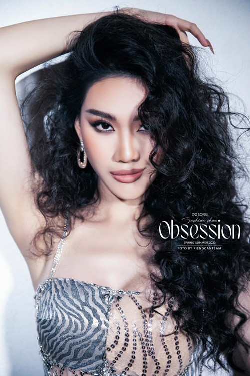 Sau Siêu mẫu Quốc tế 2022, Quỳnh Hoa được nhiều nhà thiết kế chọn làm first face, vedette tại các show thời trang và đảm nhận vai trò giám khảo cuộc thi nhan sắc.