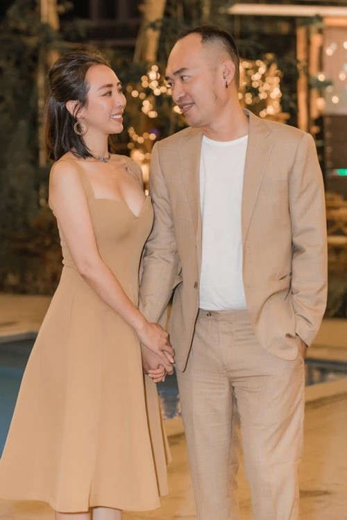 Bà Nguyễn Thụy Triều Dâng - Giám đốc điều hành của công ty Thu Trang chia sẻ trên Dân Trí: "Trong quá trình thực hiện, có những bất đồng nhưng không tìm được tiếng nói chung giải quyết mâu thuẫn. Chúng tôi tôn trọng quyết định của phía đối tác, khi không tìm được tiếng nói chung, thì cần đem vụ việc ra tòa để giải quyết. Tòa án đang thụ lý vụ kiện, nên vụ việc để tòa án giải quyết".