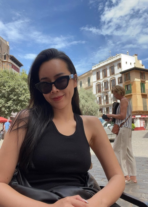 Ít tháng trước, khi được hỏi về Hồ Hoài Anh, Lưu Hương Giang chia sẻ, cả hai luôn ứng xử văn minh và vẫn cùng nhau chăm sóc con cái.