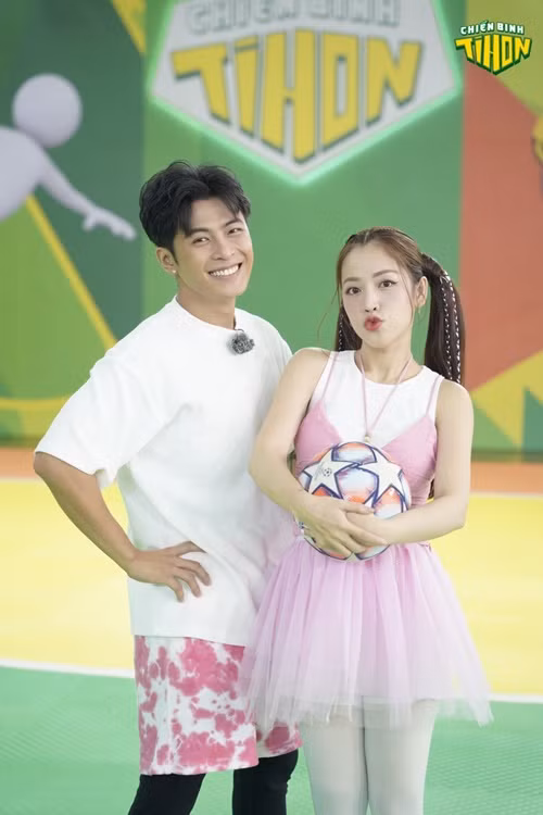 Năm 2021, Gin Tuấn Kiệt và Puka có động thái làm dấy nghi vấn “toang tình". Trên Instagram, Puka đăng tải bức ảnh cùng dòng trạng thái ám chỉ về sự chia tay: "Ta cần thêm bao nhiêu lần vụn vỡ". Gin Tuấn Kiệt đăng một bức ảnh đen và chú thích: "Cảm ơn vì tất cả mọi thứ". Trước những đồn đoán, cả hai không lên tiếng. Ảnh: VOV.