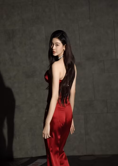 Trương Quỳnh Anh hiện sống độc thân, chỉ muốn tập trung cho công việc và chăm sóc con trai.