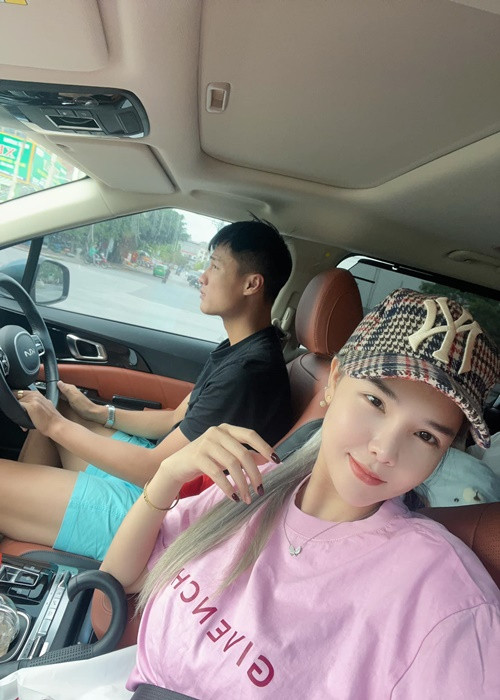 Kỳ Hân lấy chồng rồi rời showbiz. Cô chia sẻ, Mạc Hồng Quân không muốn vợ hoạt động nghệ thuật vì chốn showbiz xô bồ. Ảnh: FBNV.