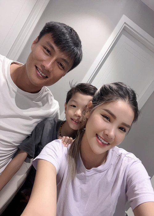 Nữ người mẫu có hai cậu con trai: Bé Xuân Phúc sinh năm 2016 và bé Đức Khôi sinh năm 2020. Ảnh: FBNV.