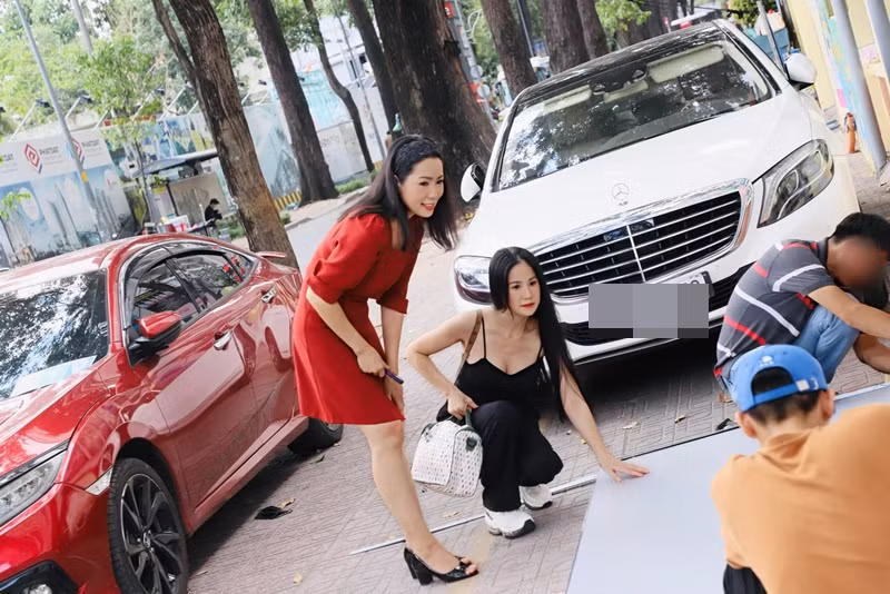 Đào Vân Anh đóng phim cùng Trịnh Kim Chi.