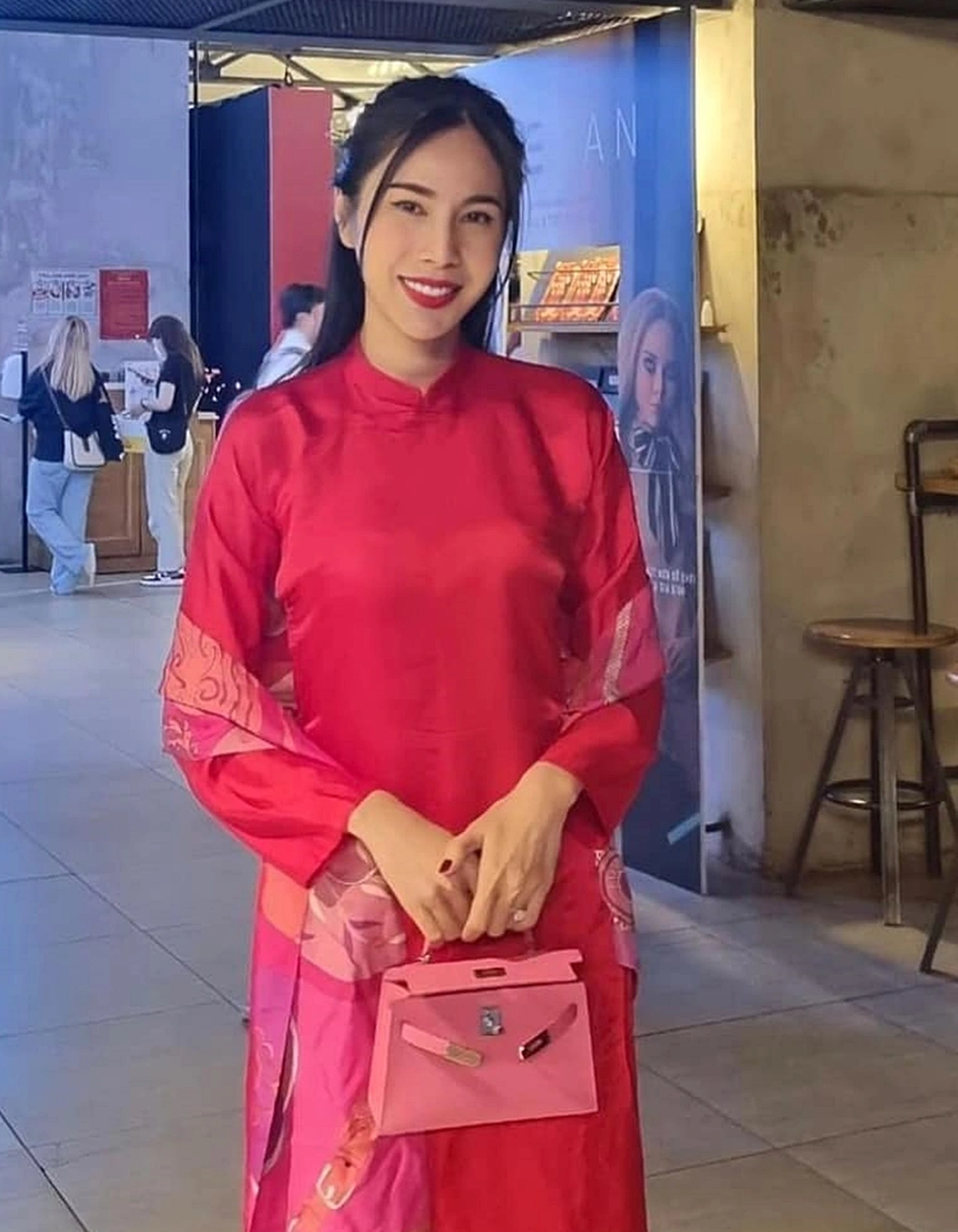 Khi bị anti-fan chỉ trích, buông lời tiêu cực về ồn ào từ thiện 3 năm trước, Thủy Tiên không ngại đáp trả: "Việc của mình nếu mình sai thì trời phật không để yên cho mình đâu. Còn các bạn và mình không quen biết nhau, bạn tin mình hay không mình không quan trọng, nhưng không nên đi mỉa mai đùa cợt cho tổn phước rước họa như thế".