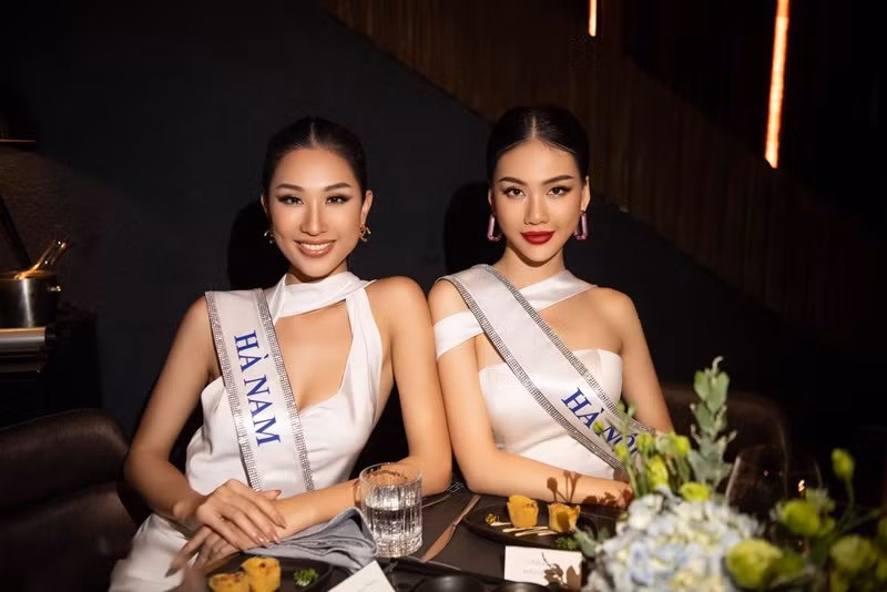 Quỳnh Hoa đọ sắc cùng Phạm Anh Thư ở Miss Universe Vietnam 2023. Ảnh: Miss Universe Vietnam.