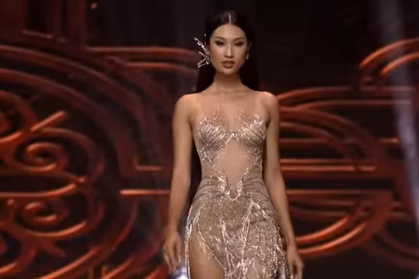 Bui Quynh Hoa dang quang Miss Universe Vietnam 2023-Hinh-7