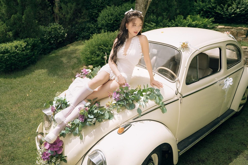 Sĩ Thanh không nghĩ nhiều đến vấn đề hôn nhân, trữ trứng hay làm mẹ đơn thân. Ảnh: FBNV.