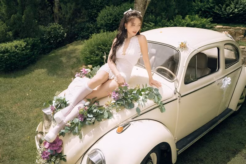 Sĩ Thanh không nghĩ nhiều đến vấn đề hôn nhân, trữ trứng hay làm mẹ đơn thân. Ảnh: FBNV.