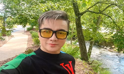 Mr Dam thang tay “chan” antifan sau phien xet xu ba Phuong Hang