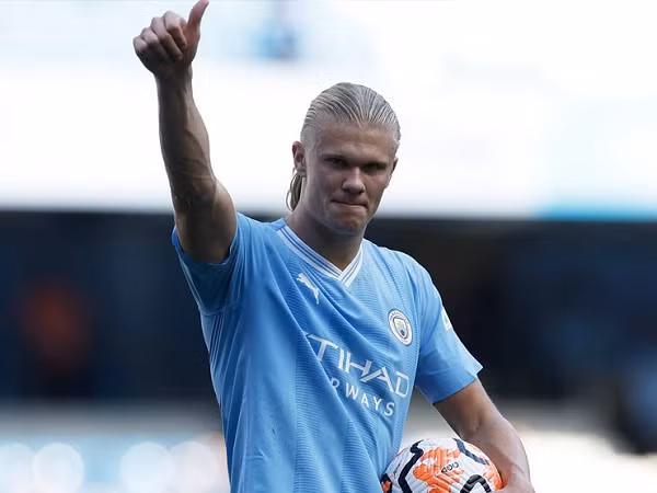 Dan sao ghi ban, kien tao nhieu nhat 2023: Ronaldo sanh ngang Messi