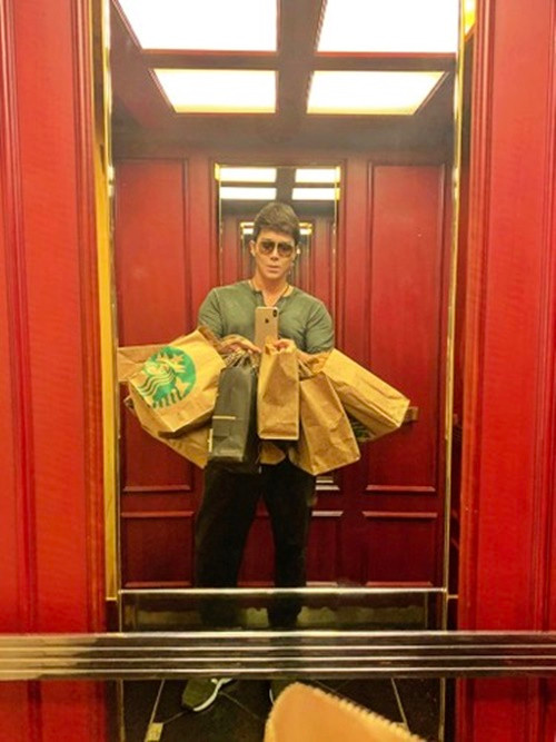 Vài tháng trở lại đây, Nathan Lee im hơi lặng tiếng. Ảnh: FBNV.