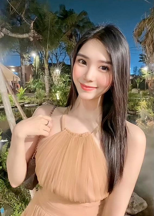 Trong cuộc phỏng vấn với Dân Việt năm 2022, Thanh Bi cho biết, cô là người khó yêu, sau khi chia tay Quang Lê, có nhiều người tìm hiểu nhưng cô vẫn chưa tìm được ai phù hợp. Ảnh: FBNV.