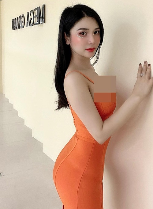 Tháng 5/2023, Thanh Bi khoe số đo ba vòng gợi cảm 91-61- 99 cm. Ảnh: FBNV.