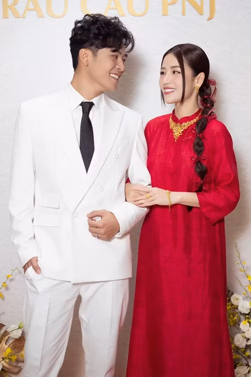 Đôi uyên ương tổ chức đám cưới vào tháng 11 tới đây. Ảnh: FB Gin Tuấn Kiệt.