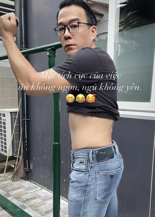 Mới đây, người cũ của Hà Thanh Xuân than thở, anh ăn không ngon, ngủ không yên nên sụt cân. Ảnh: Người Đưa Tin.