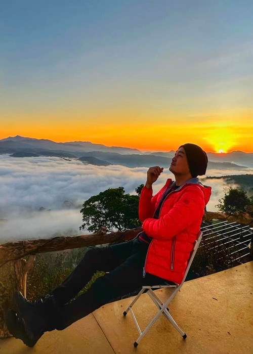 Sau khi kết hôn, Quốc Thái chọn đi về giữa Việt Nam và Mỹ để tiện cho công việc. Sau này ít vai hoặc khó tìm được vai tâm đắc, anh sẽ thuyết phục vợ về Việt Nam hoặc anh qua Mỹ.