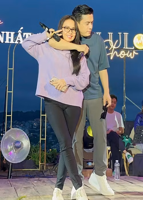 Cẩm Ly tích cực hoạt động nghệ thuật sau khi phục hồi hoàn toàn sức khỏe.