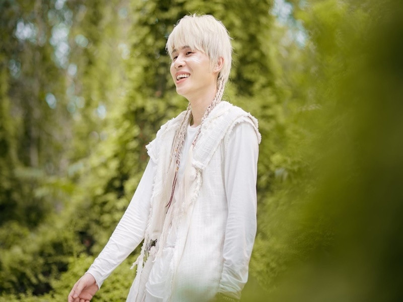 Tháng 8/2021, Jack bị 2 tình cũ T.V và Thiên An tố lăng nhăng. Thiên An khẳng định trong thời gian cô mang bầu con chung, Jack vẫn qua lại với 2-3 cô gái khác. Thiên An chỉ phát hiện sự thật sau khi các tình cũ của Jack liên lạc với cô. Giữa ồn ào, Jack viết tâm thư khẳng định luôn có trách nhiệm với Thiên An và con. Tuy nhiên, anh chưa có một lời xin lỗi dành riêng cho tình cũ và con. Ảnh: Fanpage.