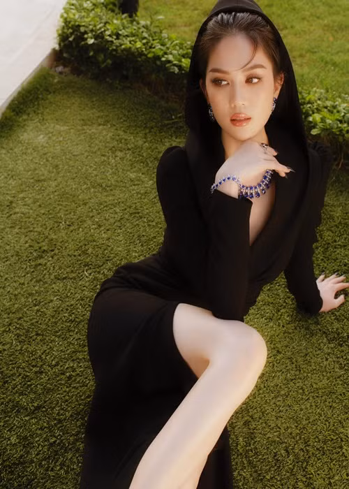 Năm 2022, thông tin Ngọc Trinh trữ đông trứng nhận được sự quan tâm của nhiều cư dân mạng. Chân dài gốc Trà Vinh cho biết, phụ nữ sau tuổi 30 trứng sẽ giảm chất lượng đi nhiều nên cô muốn chọn trứng tốt cho con của mình bằng cách trữ đông trứng. Ảnh: FBNV.