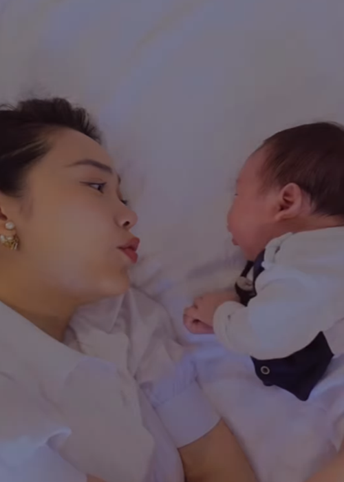 Con trai Minh Hằng có tên thân mật là Mỡ.