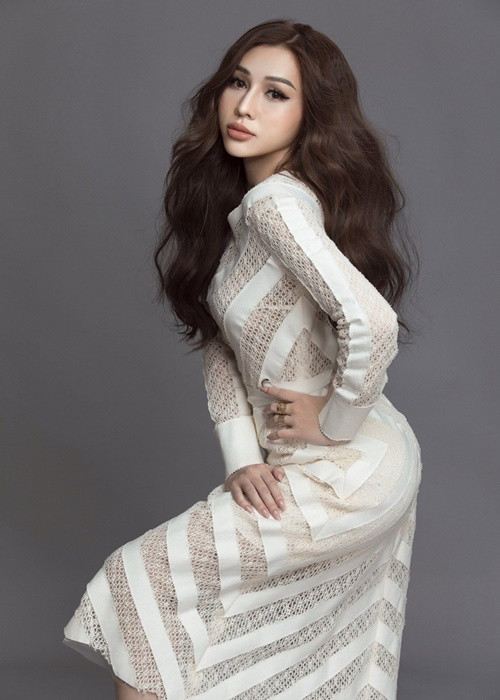 Thy Thy chia sẻ, cô yêu thích các cuộc thi nhan sắc bởi đây không chỉ là nơi để thử sức mình, tranh tài mà còn có thể tham gia những hoạt động mang tính cộng đồng ý nghĩa. Ảnh: Sức Khỏe Đời Sống.